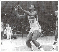Kenny Carr
